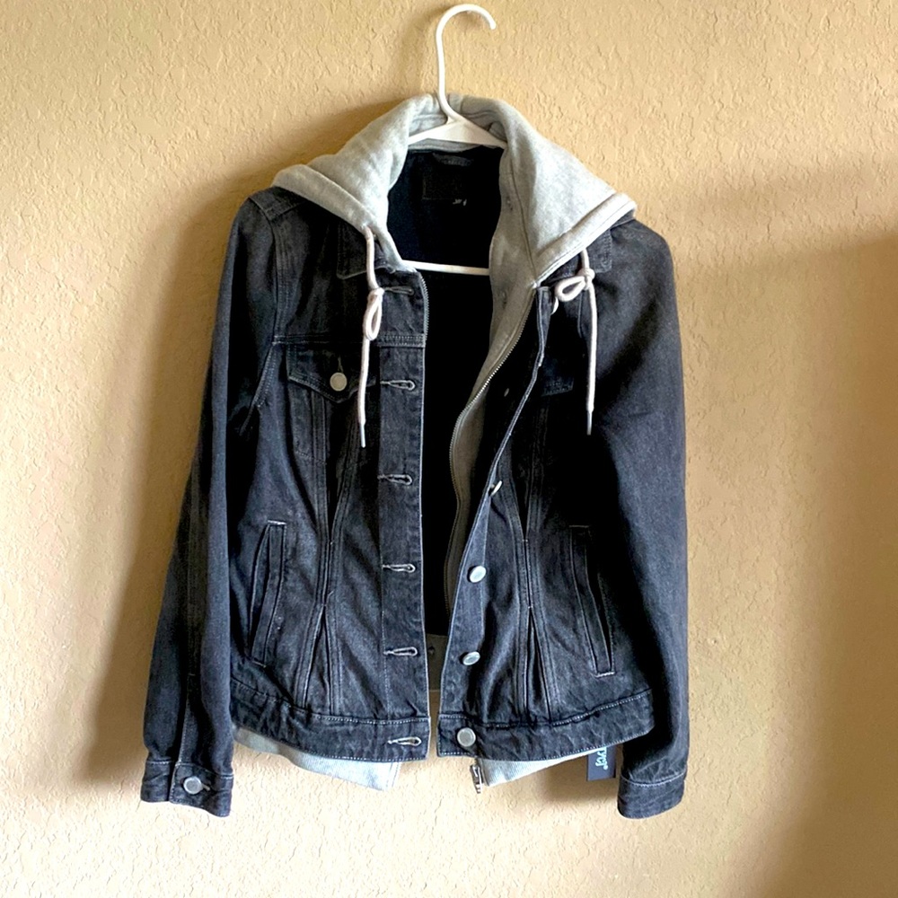 [BLANKNYC] Ultimate cool girl light indigo denim jacket